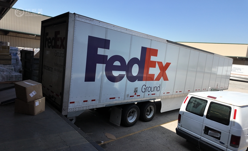 美国海外仓本地配送，选USPS、FedEx还是UPS？